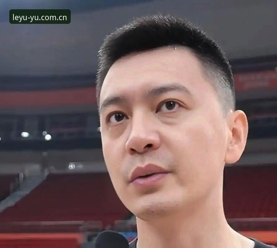 揭秘：杨鸣说C罗压力大，真是在替葡萄牙“毒奶”吗？